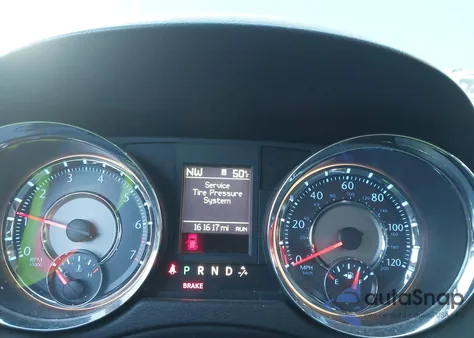 2013 Chrysler Town & Country Touring-L z USA, uszkodzony, nr VIN 2C4RC1CG9DR755317